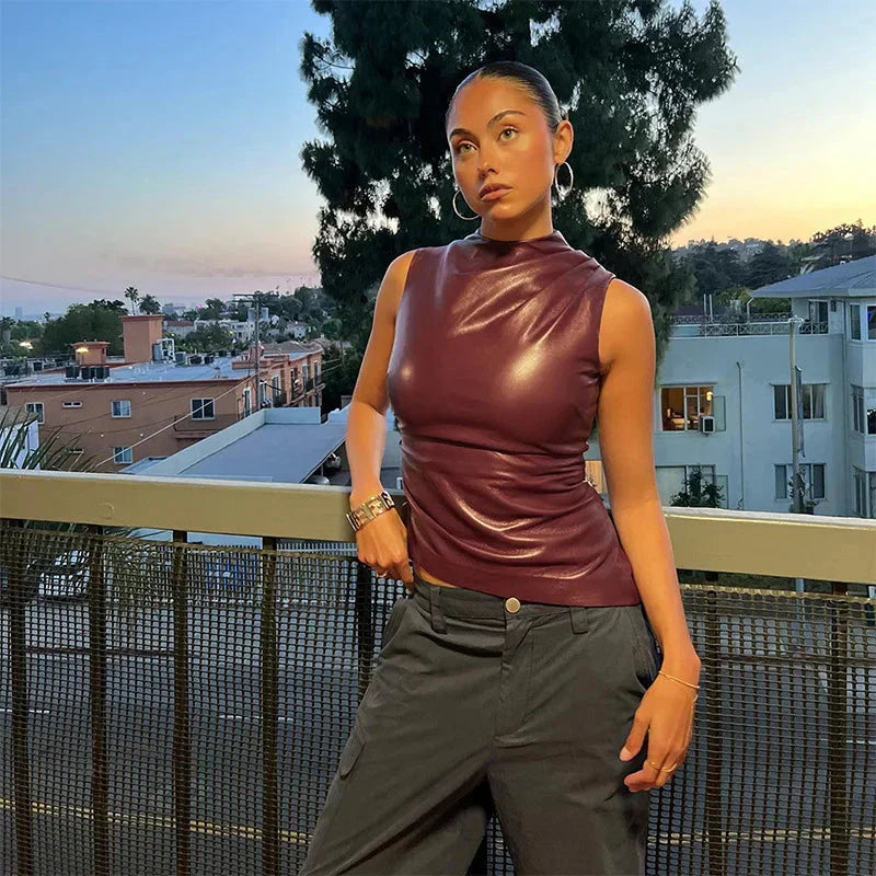 Cara | Slim Female Top