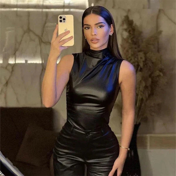 Cara | Slim Female Top