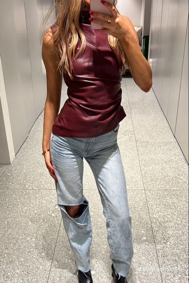 Cara | Slim Female Top